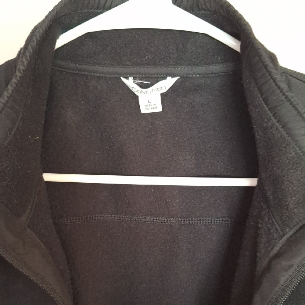 Calvin Klein Men's Black Performance Jacket - Picture 5 of 6